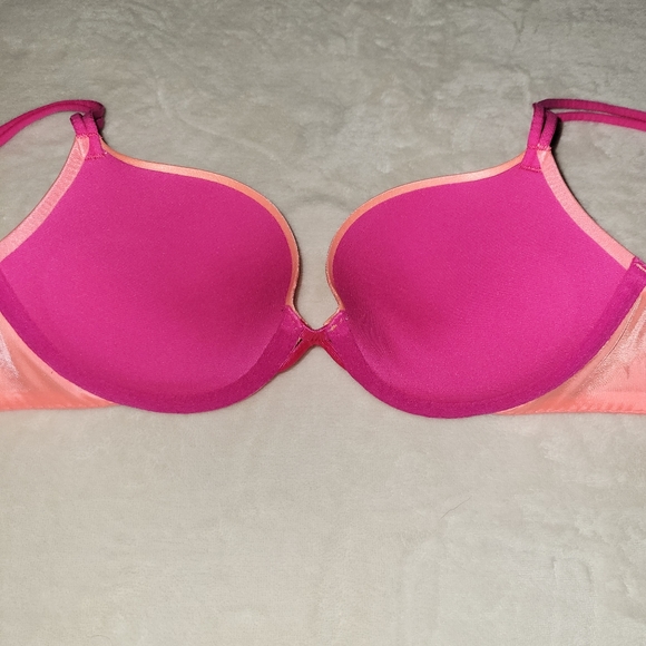 VS Very Sexy Padded Demi bra 32C - Picture 3 of 4